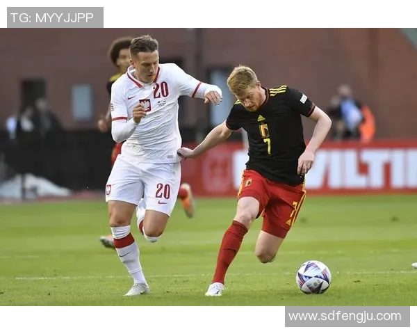 波兰足球明星的辉煌历程与未来展望：从传奇到新星的崛起之路